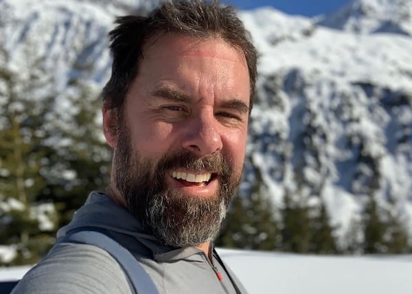 Découvrez le nouveau look de Bruno Marcil de STAT