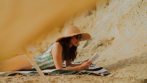 11 livres captivants à dévorer sur les plages cet été