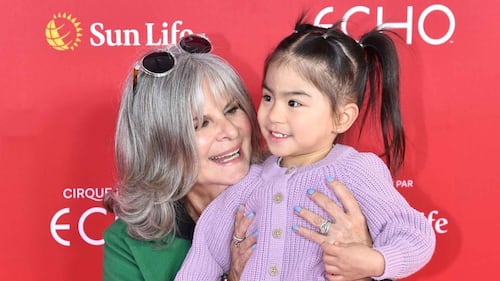 Guylaine Tremblay amène sa petit-fille au Cirque du Soleil, voyez sa réaction!