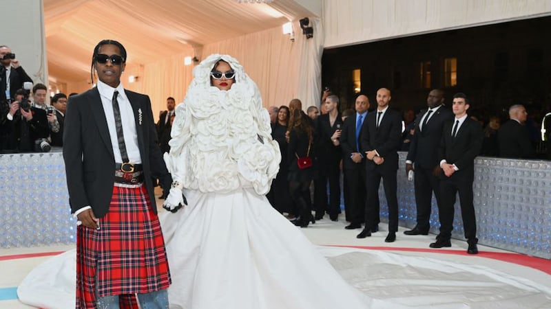 Voyez les couples les plus extravagants du MET Gala
