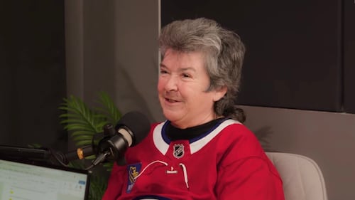 Rare entrevue pour Diane Bibaud, la célèbre organiste des Canadiens de Montréal
