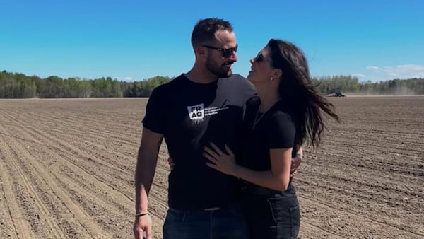 Après L’amour est dans le pré, Tommy et Stéphanie travaillent sur une terre agricole