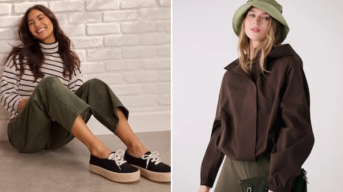 Prenez l’avion sans compromis sur le style et le confort avec ces 12 morceaux parfaits pour voyager