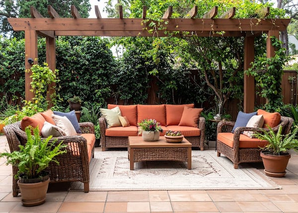 15 articles pas chers pour décorer la terrasse sans se ruiner