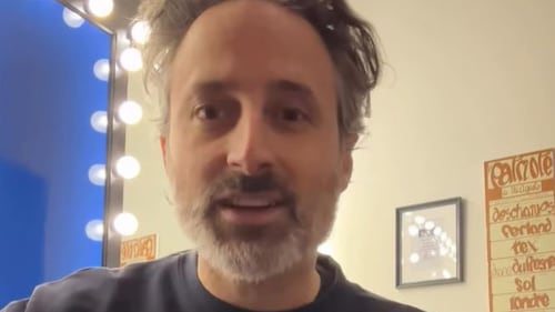 Louis-Jean Cormier présente sa fille Camille, elle aussi chanteuse!