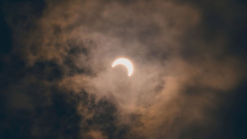 Ces signes astrologiques seront les grands favoris de l’éclipse solaire du 12 août