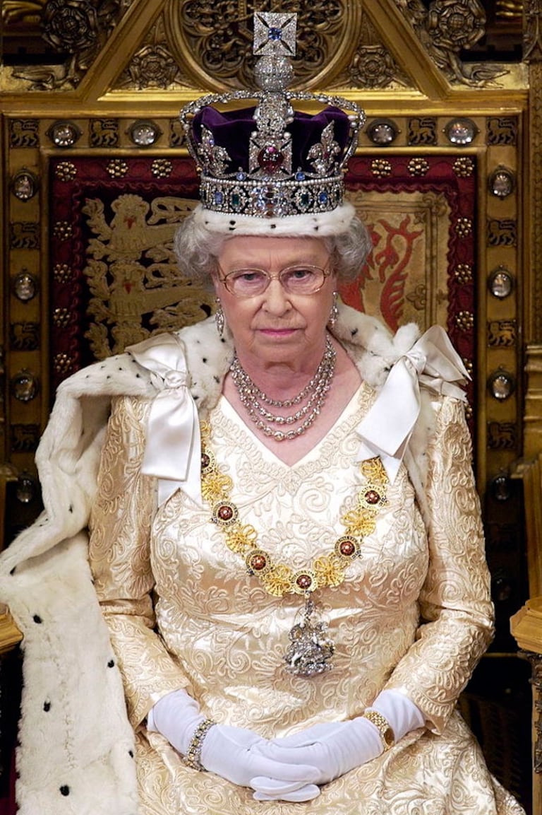 Qui H ritera Des Bijoux Et Couronnes De La Reine lisabeth II qui-h-ritera-des-bijoux-et-couronnes-de-la-reine-lisabeth-ii