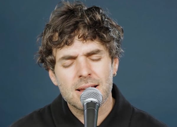 Alex Nevsky dévoile sa chanson la plus «personnelle et vulnérable»
