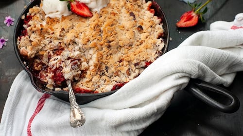 12 délicieuses recettes surprenantes avec de la rhubarbe