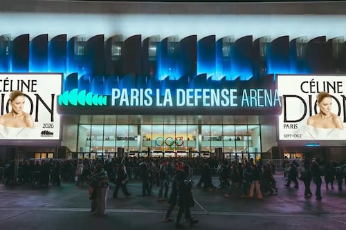 Vivre la folie pour Céline Dion en direct de Paris