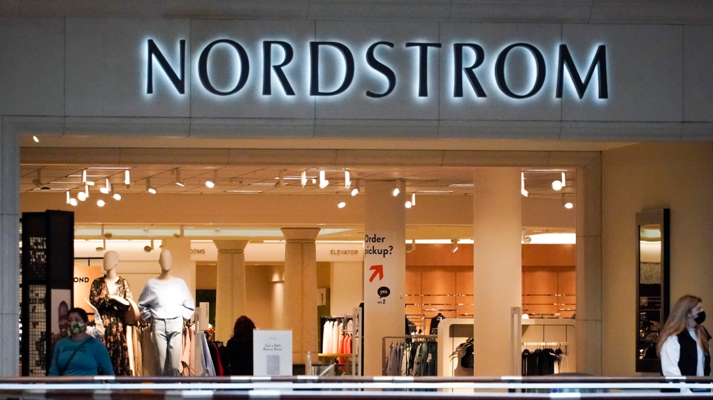 Le chef de la direction de Nordstrom, Erik Nordstrom, a déclaré que l’entreprise quittait le Canada parce qu’elle ne voyait pas de voie réaliste vers la rentabilité de l’entreprise dans le pays.