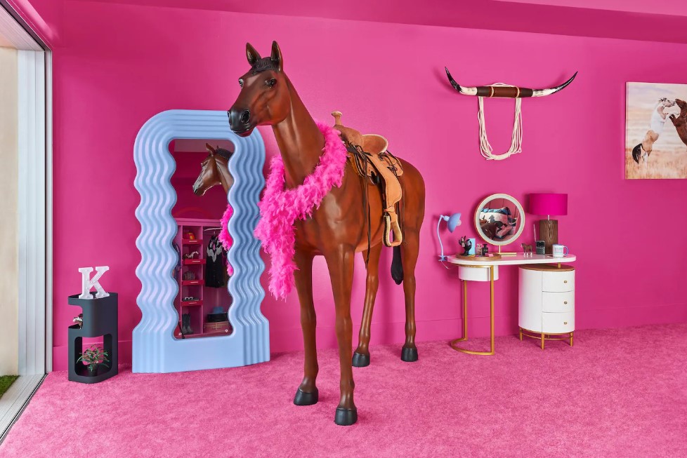 Une maison 100% Barbie maintenant disponible sur Airbnb