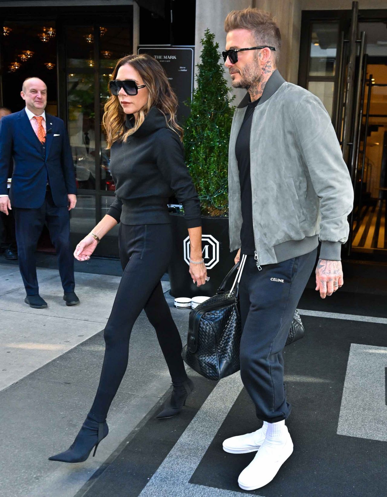 NEW YORK, NEW YORK - OCTOBER 15: Victoria Beckham and David Beckham are seen on the Upper East Side on October 15, 2022 in New York City. (Photo by James Devaney/GC Images)