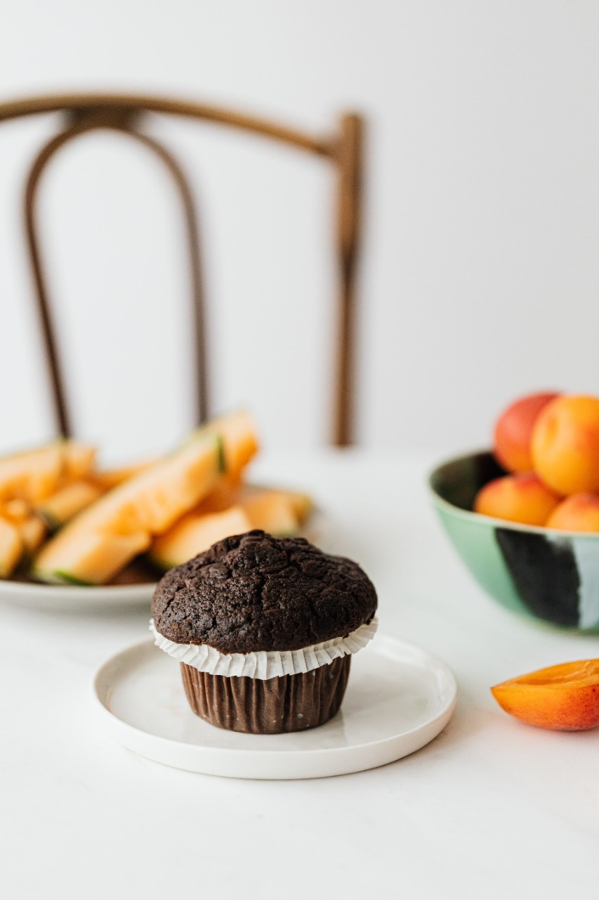 Muffin au chocolat et fruits