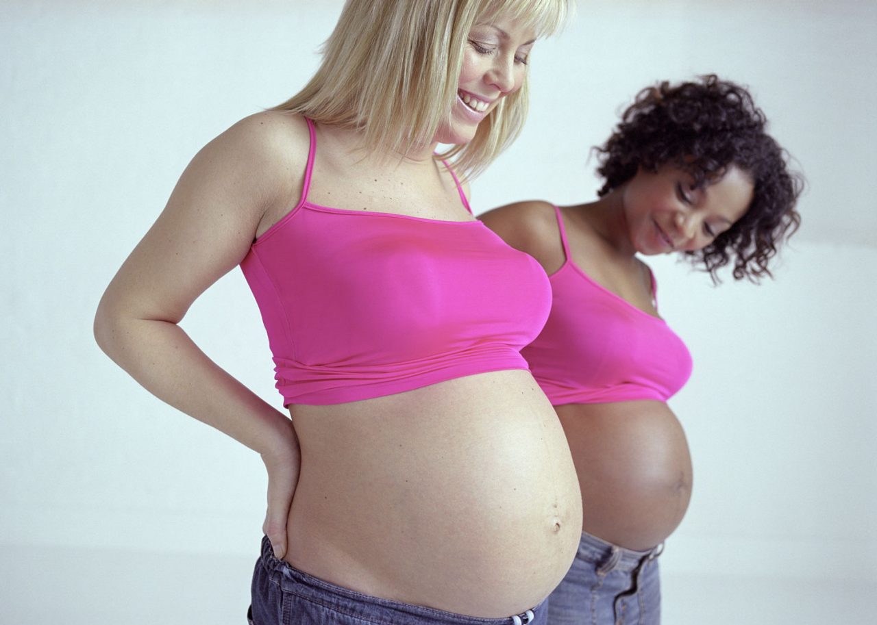 Ventre de femmes enceintes: cessons les standards irréalistes
